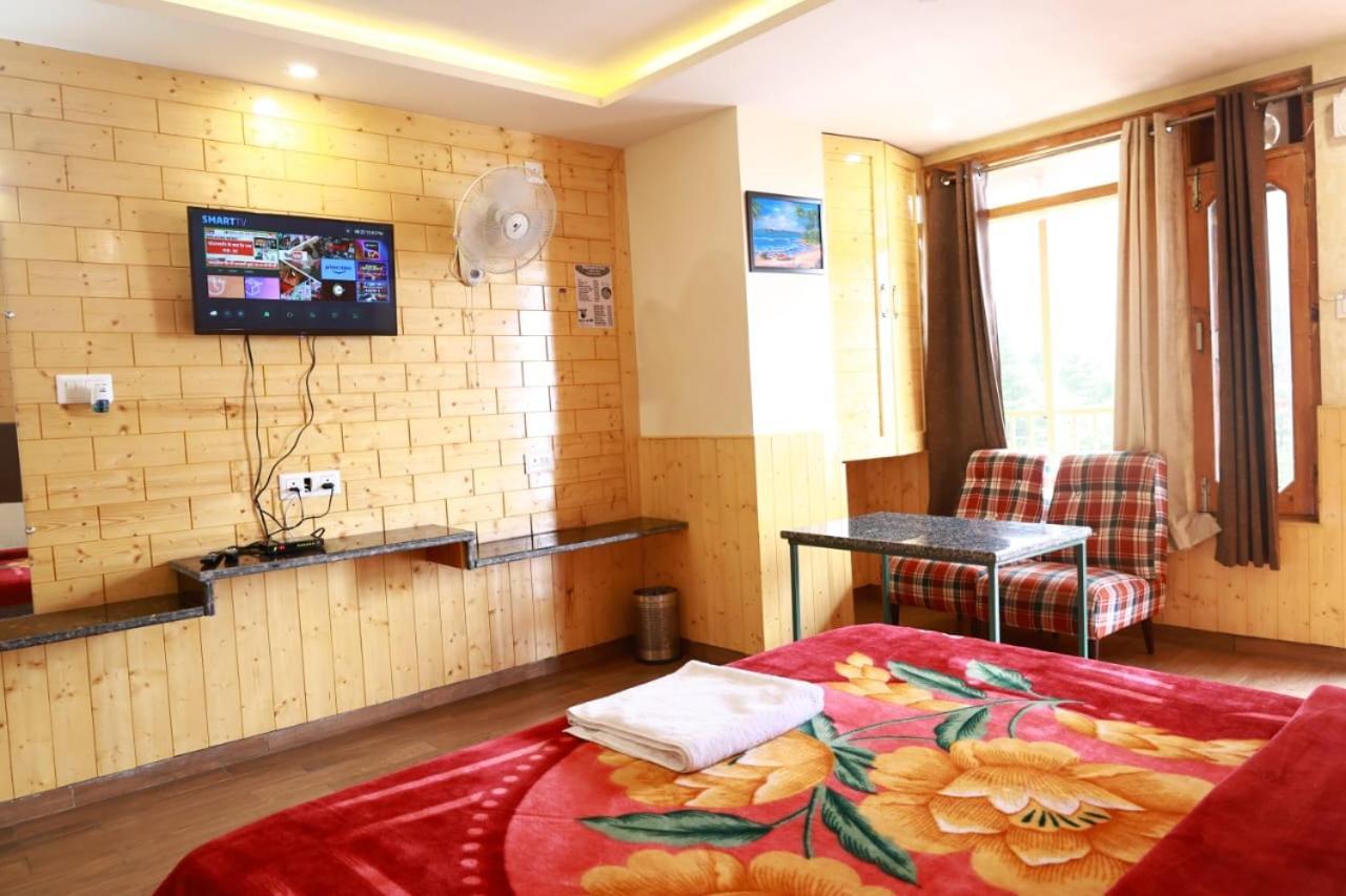Hotel Rajmahal