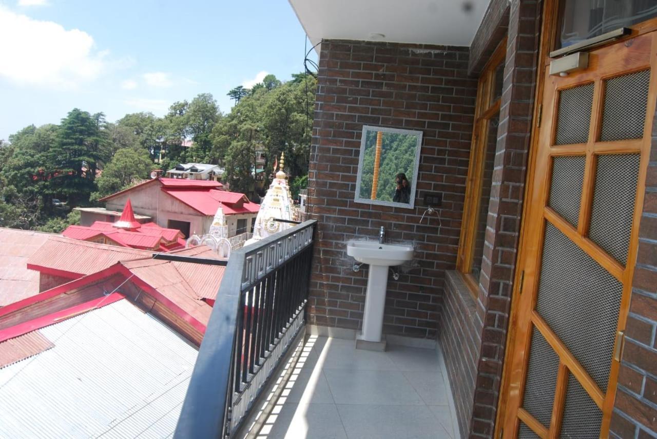 Sharma Hotel 3*