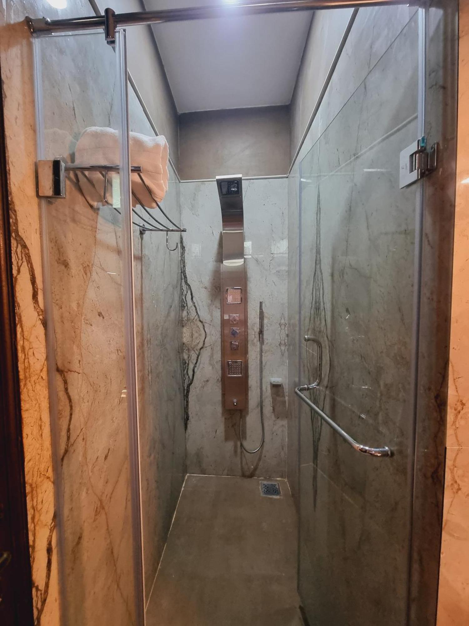 Hotel Cedar House By Uber Dalhousie