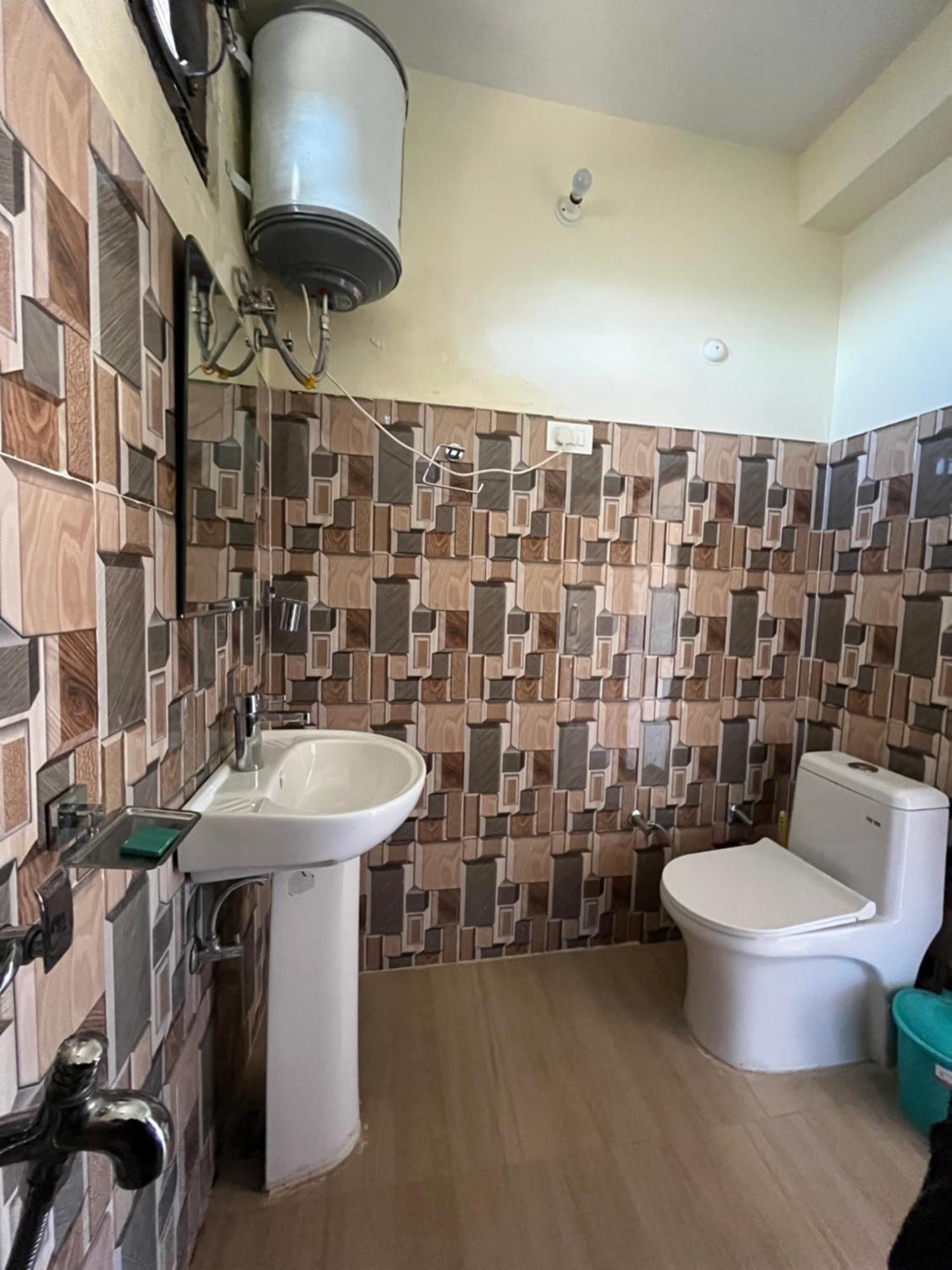 Sunset Lagoon Homestay Dalhousie