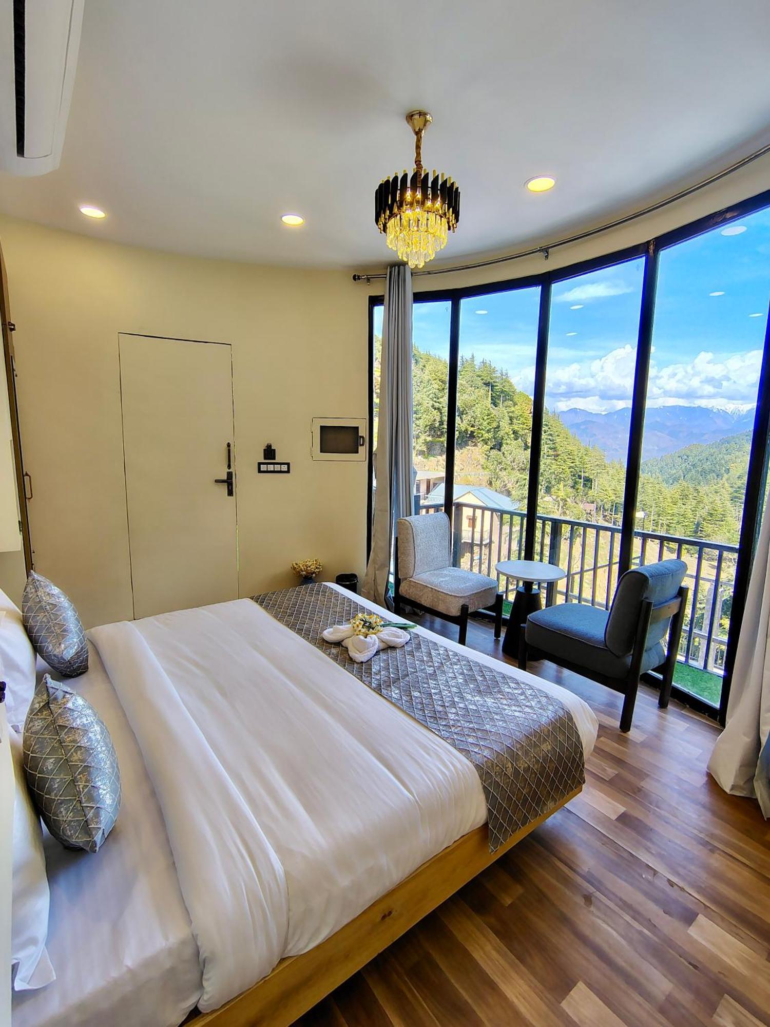Resort Wow Stayz2 Ashoka Grand Dalhousie