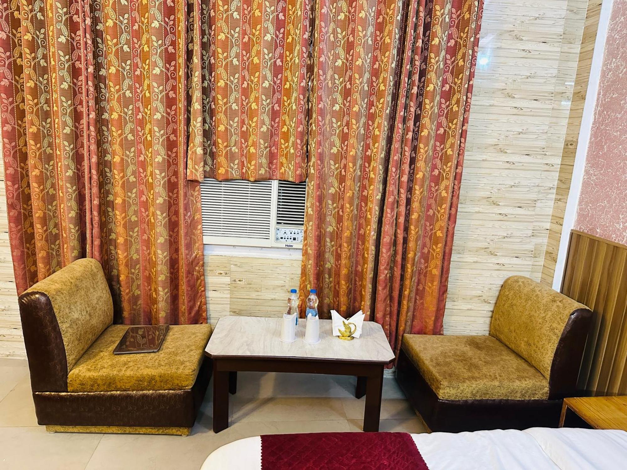 Mini Switzerland In #air Cooled Hotel 3*