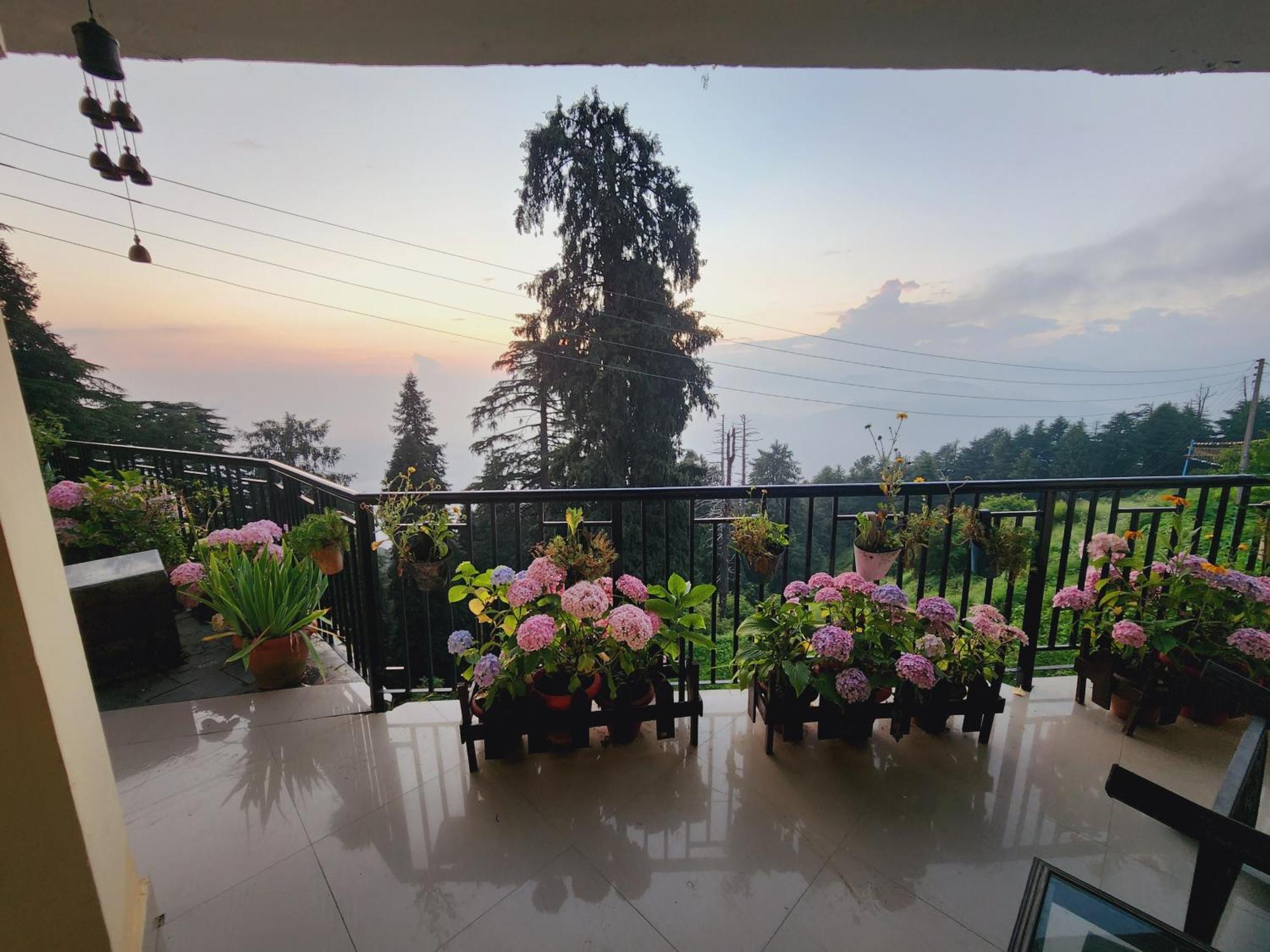 Smarthill Kalatop-The Forest Sanctuary Hotel