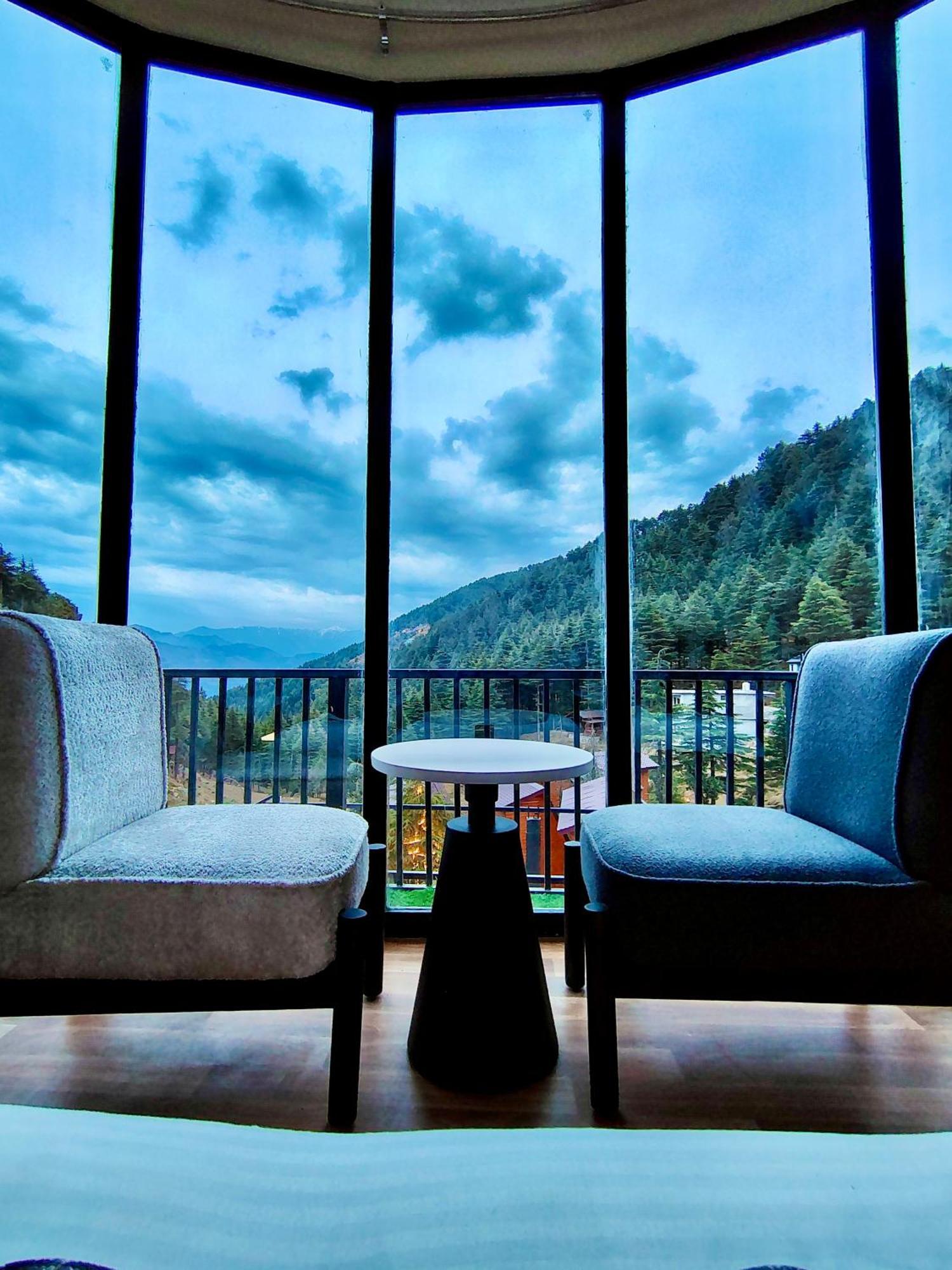 Wow Stayz2 Ashoka Grand 4* Dalhousie