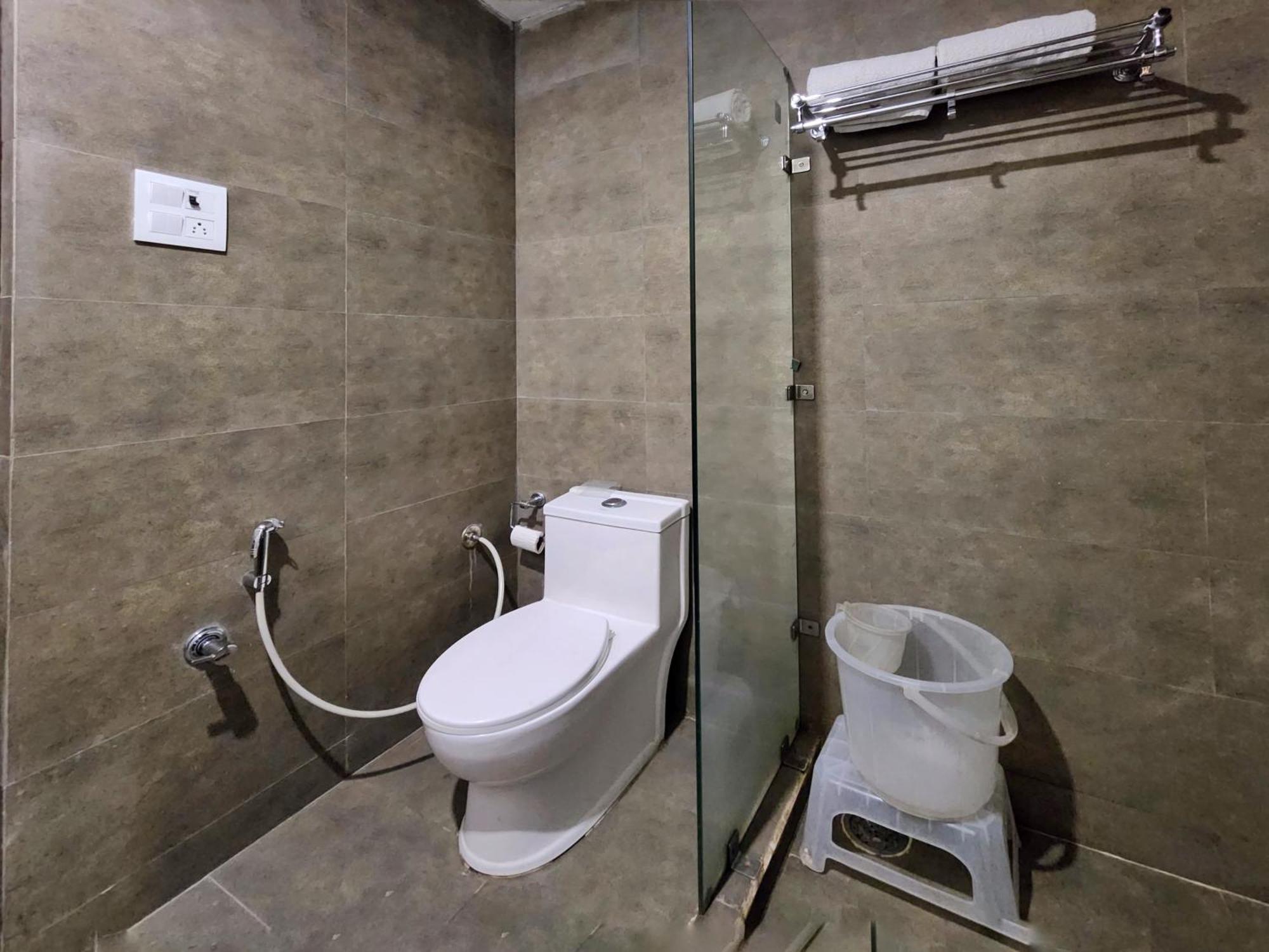 Hotel The White Orchid 3*