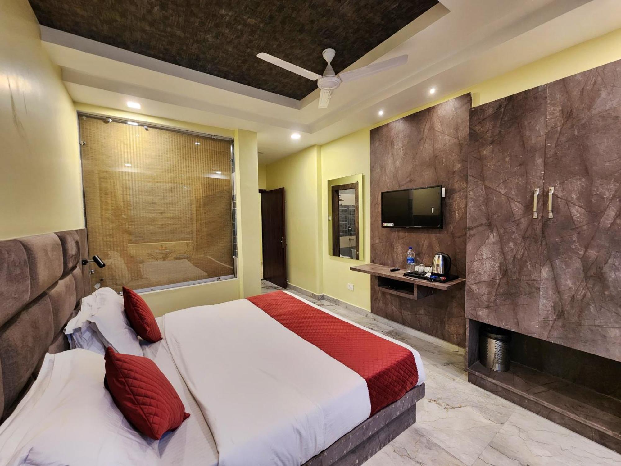 The White Orchid Dalhousie