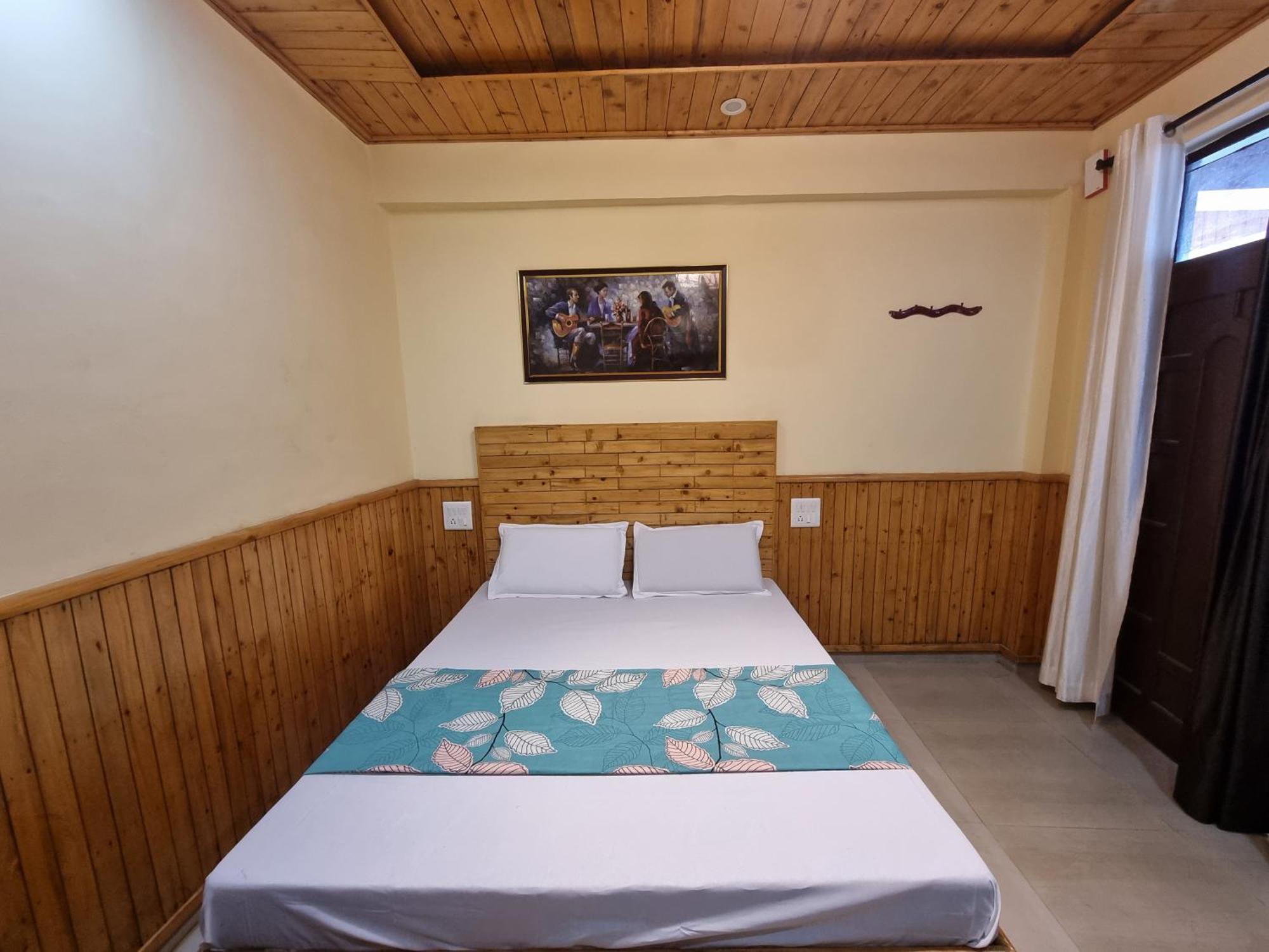 Smarthill Kalatop,dalhousie Hotel