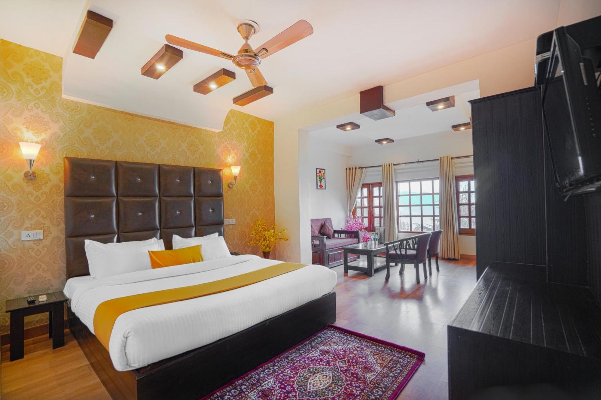 Pax Ark 150 Meters From Mall Road 3*
