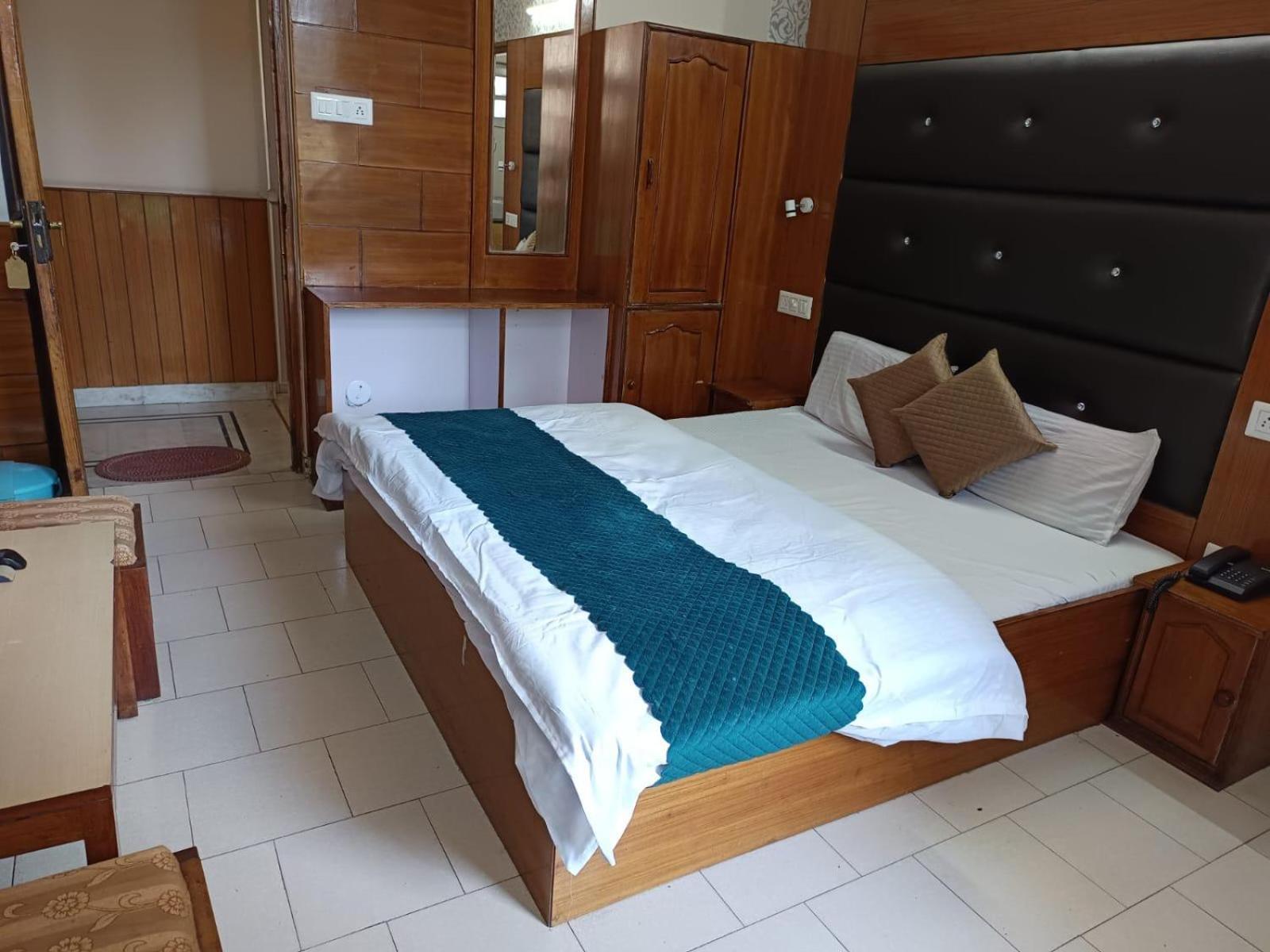 Ashiana Regency 3*
