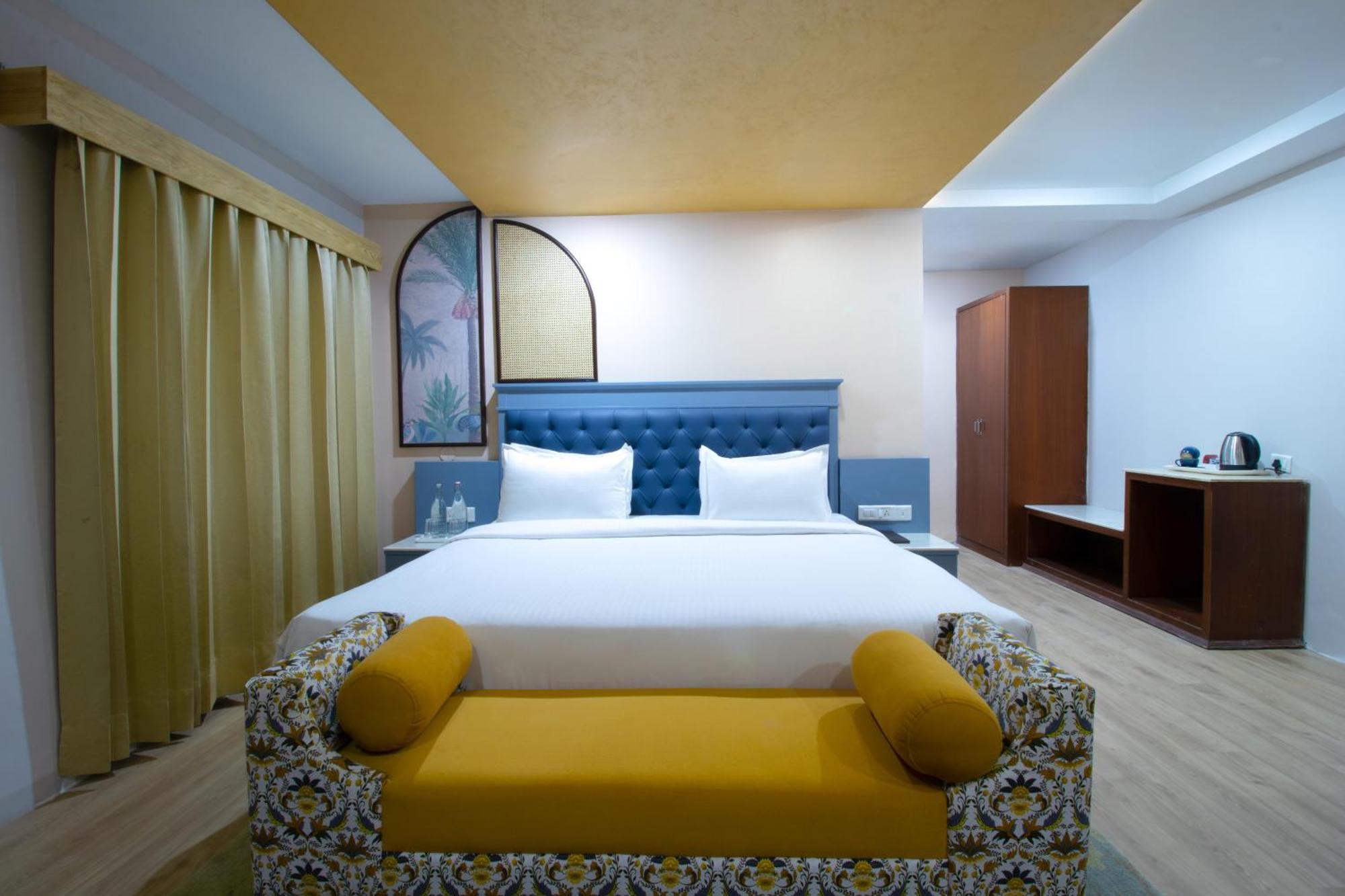 Alps Hotel