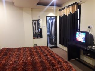 Grand Hills Hotel 3*