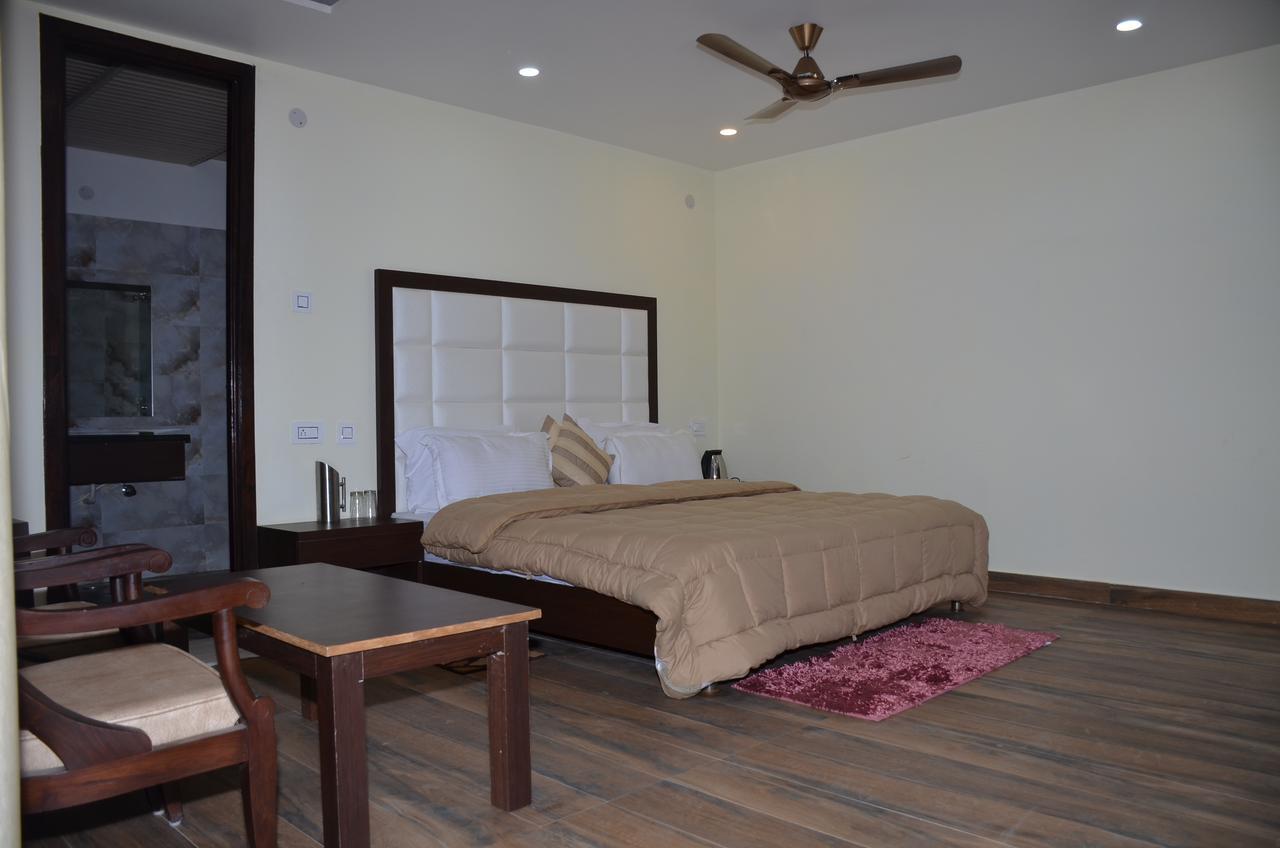 Inn Blue Magnets 3*