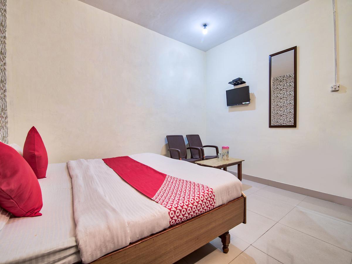 Oyo 7917 Sunbeam Hotel