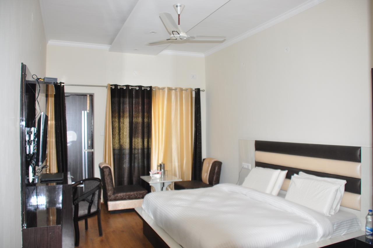 Grand Hills Hotel Dalhousie