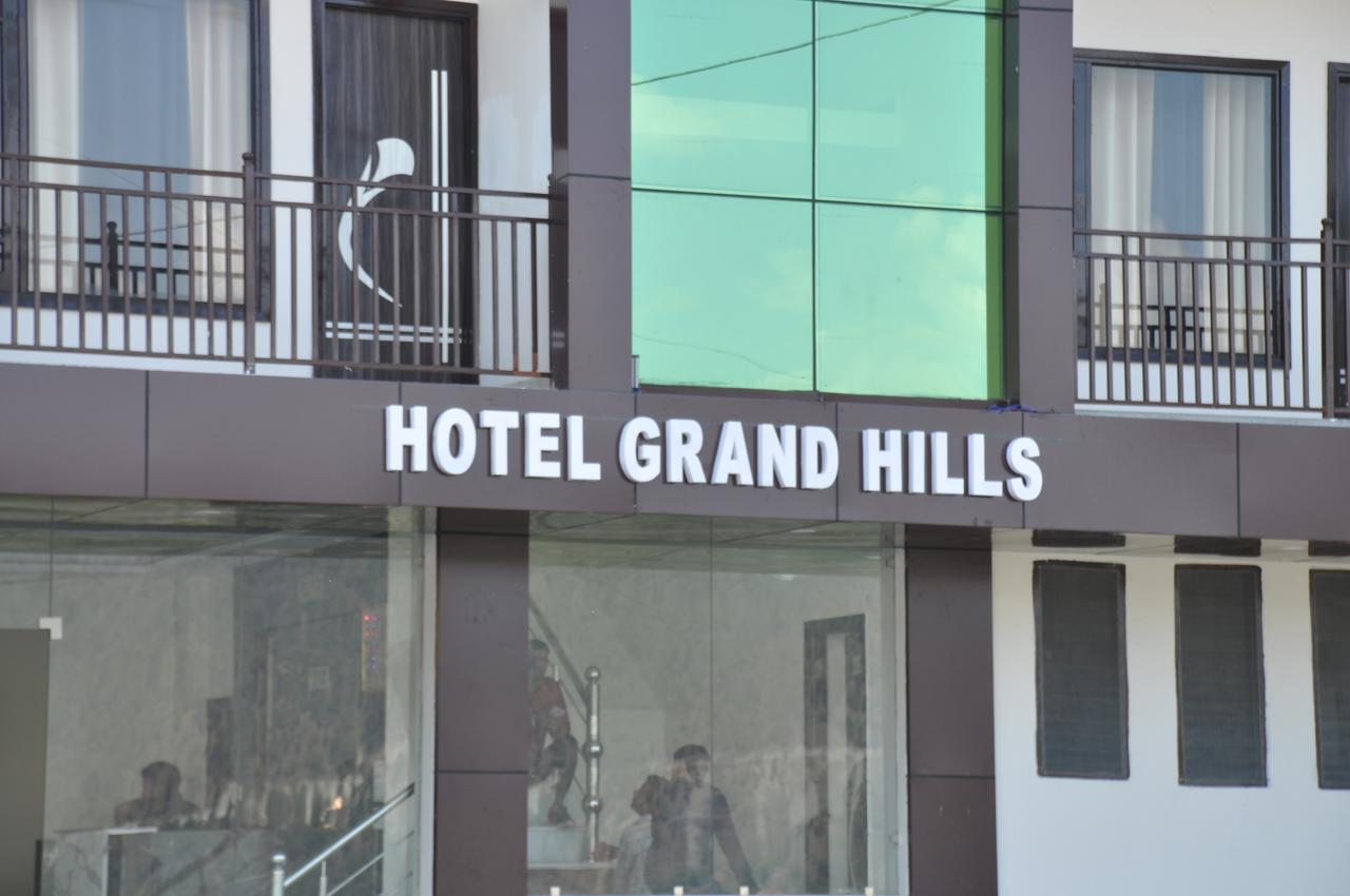 Grand Hills 3*