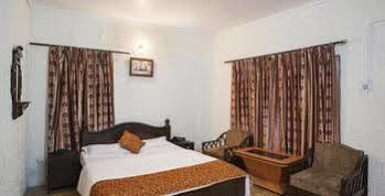 Alps Hotel Dalhousie