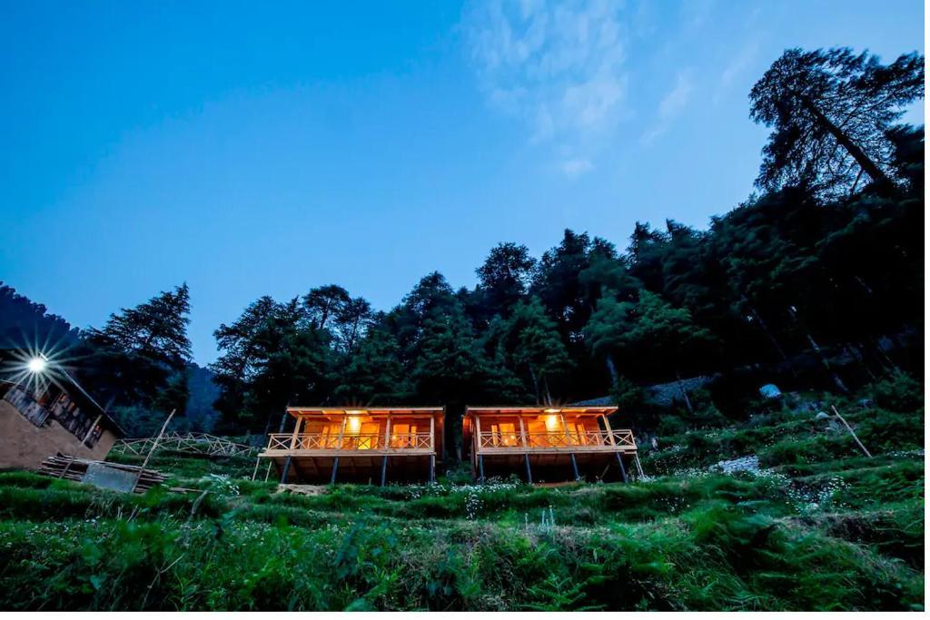 Mid Conifer Resort 2*