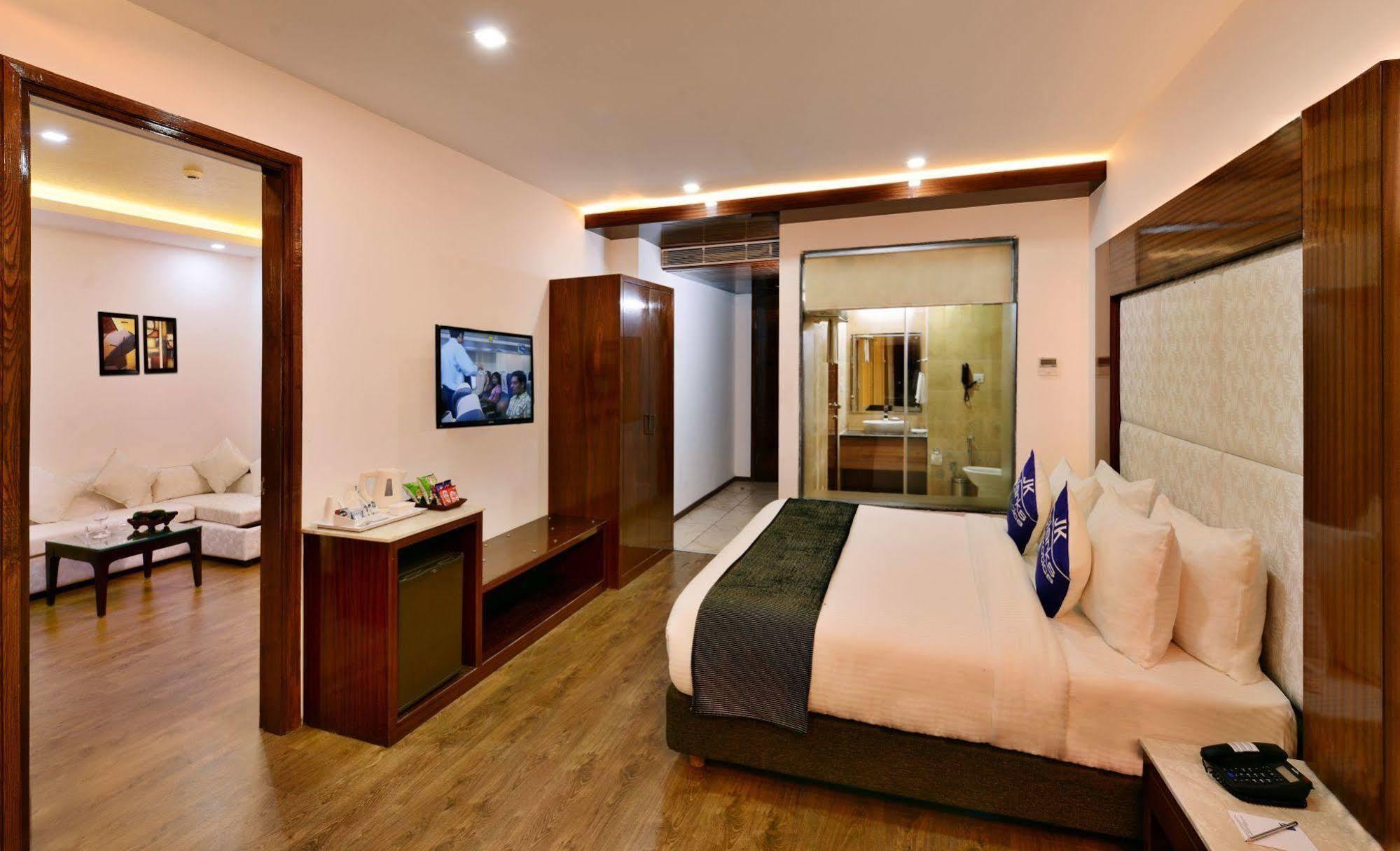 Jk Clarks Exotica 4* Dalhousie