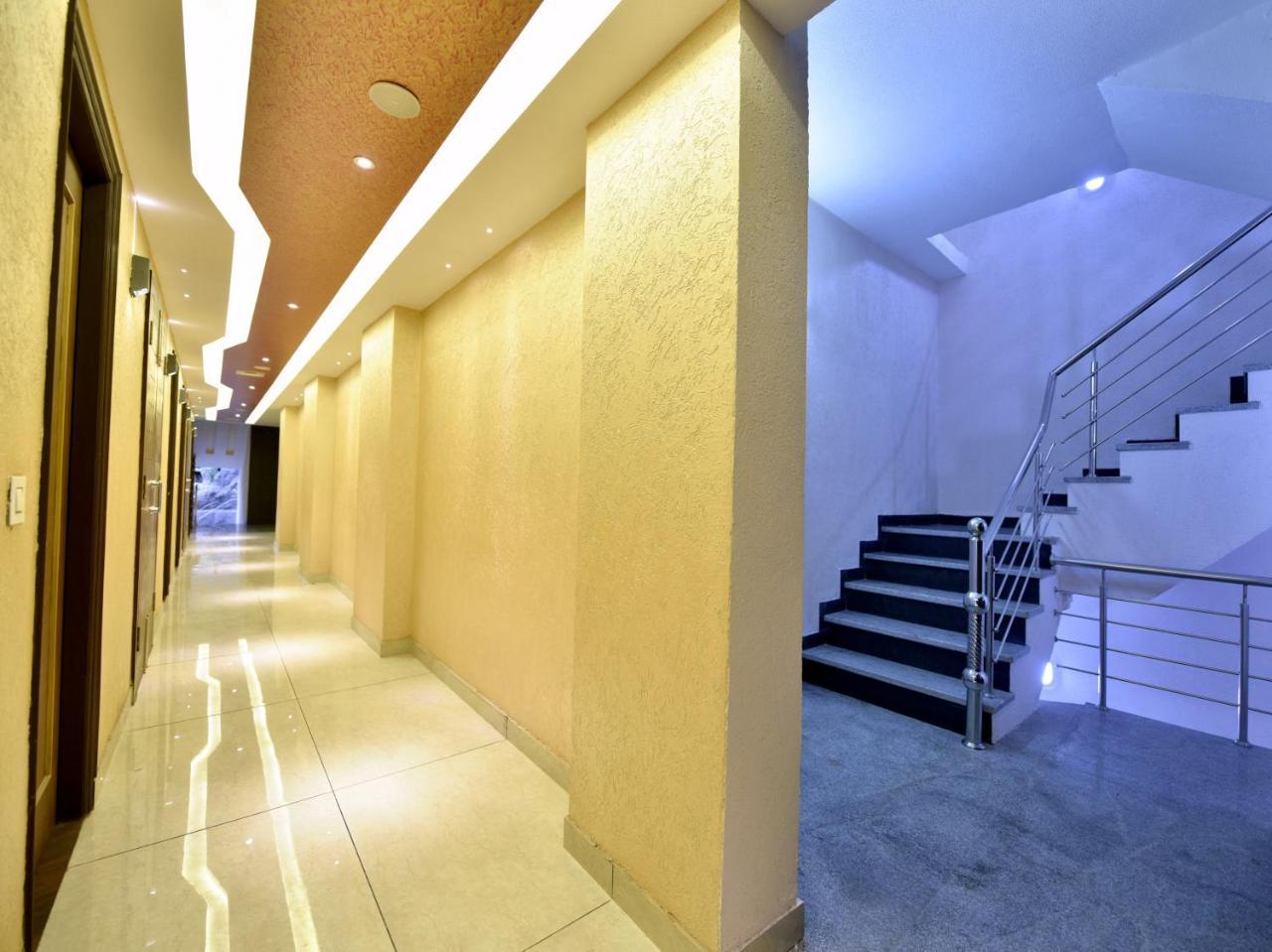 Oyo 13217 S S International Hotel Dalhousie