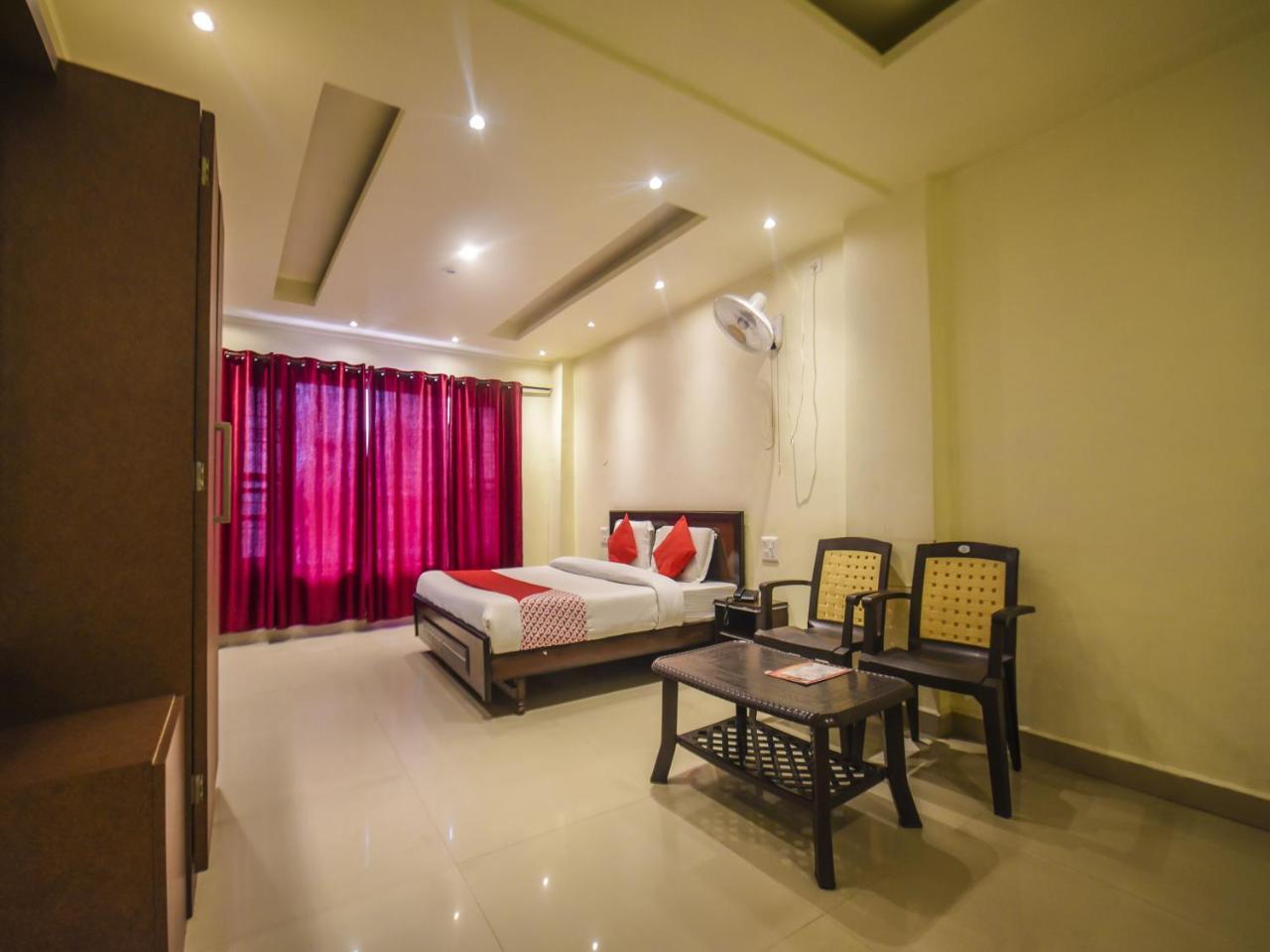 Guest house Oyo 7905