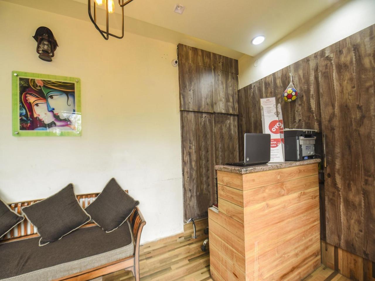 Oyo 7905 Guest house Dalhousie