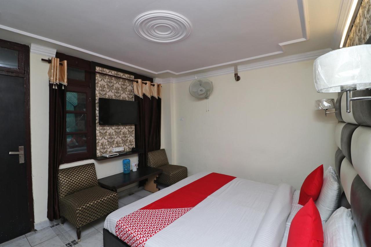 Oyo 9452 Moonlight Hotel 3*