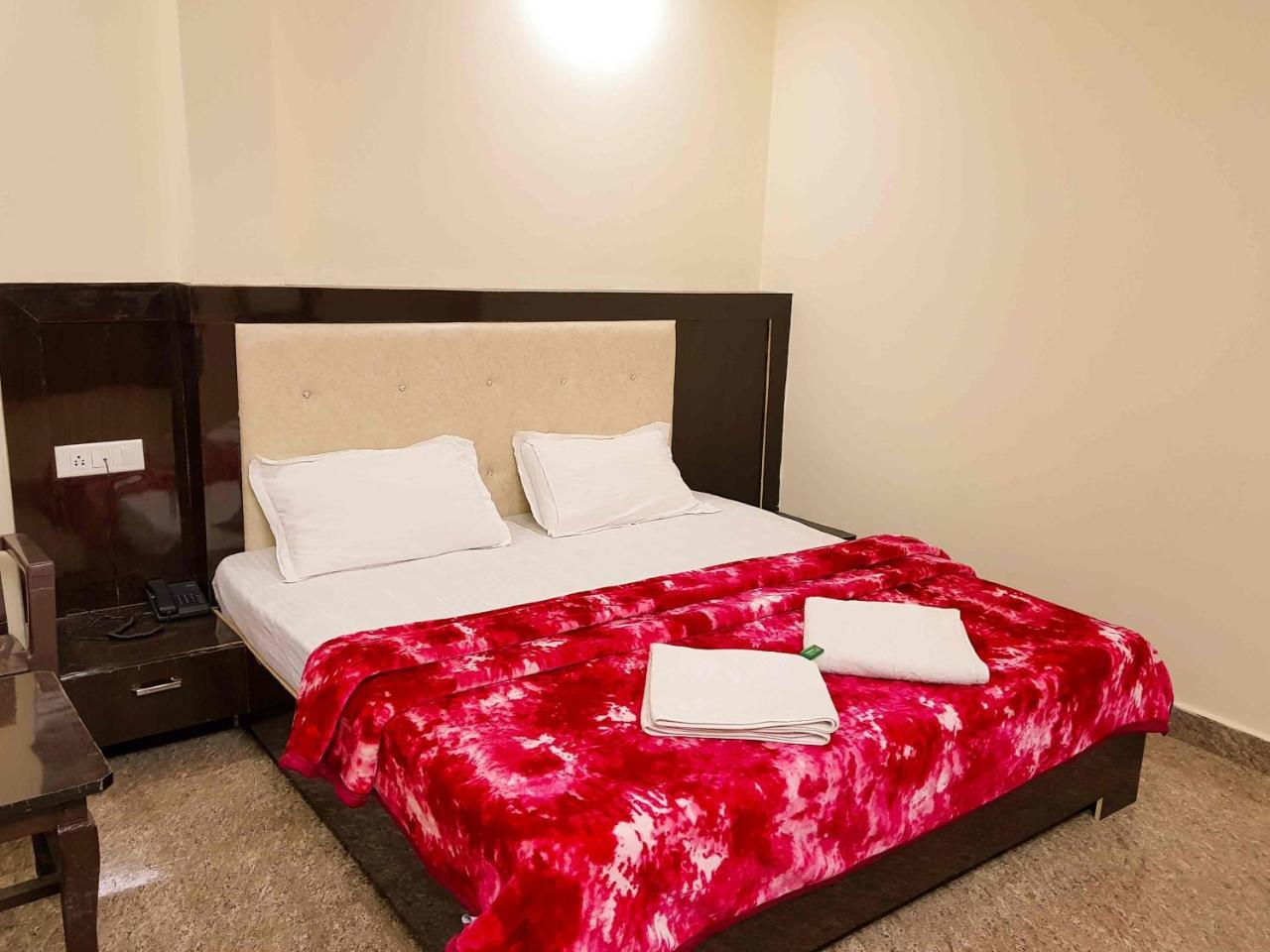 Homely Abode 3*