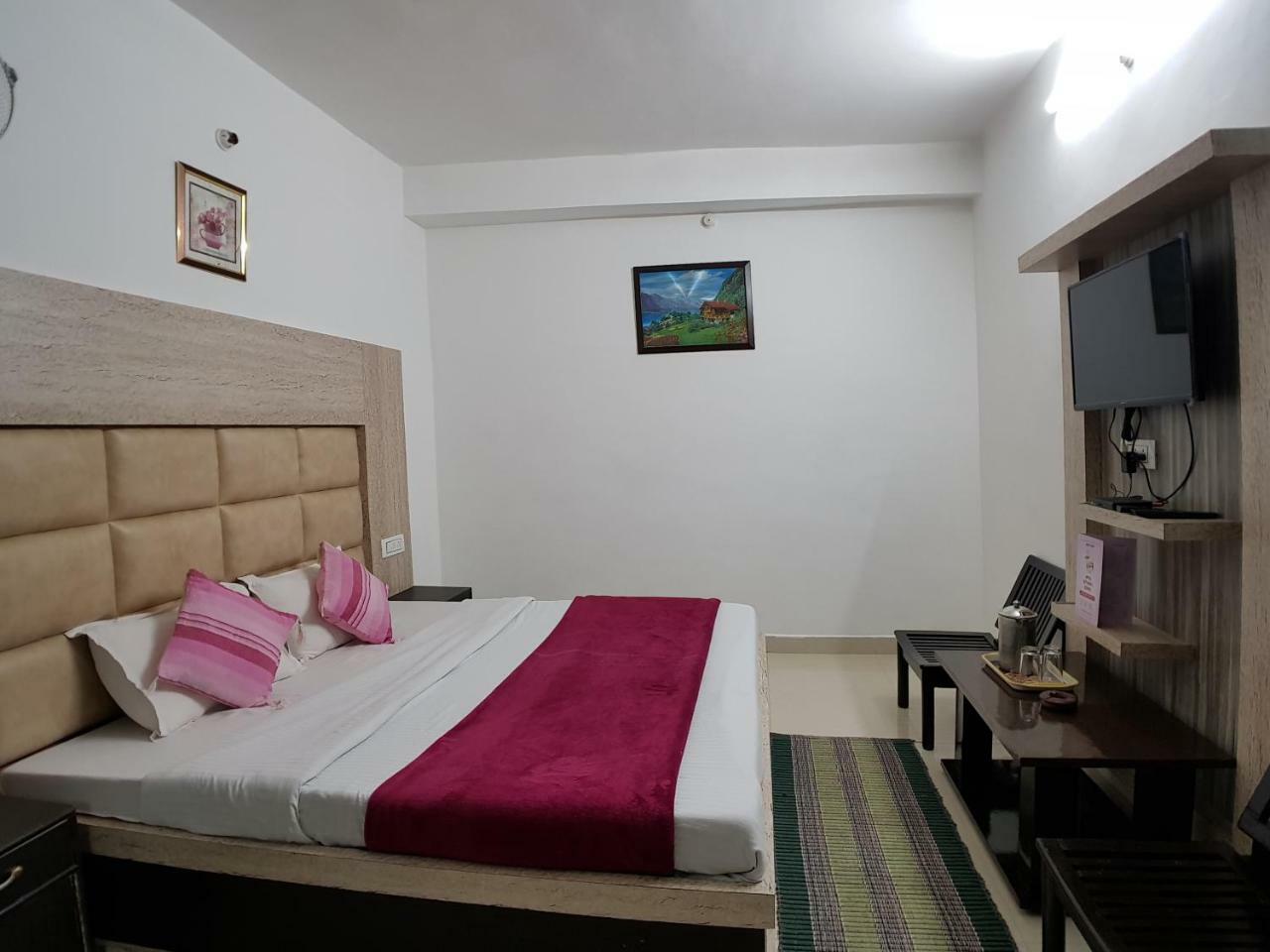 Satyadev Grand Hotel