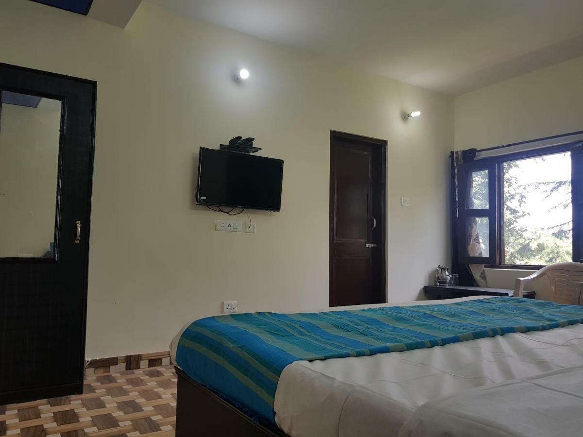 Aditya Homestay *