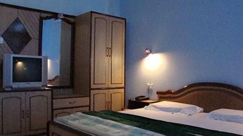 Pearl Hotel