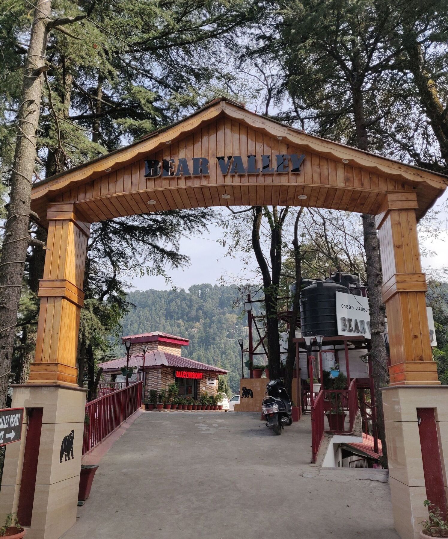 Bear Valley Hotel 3*