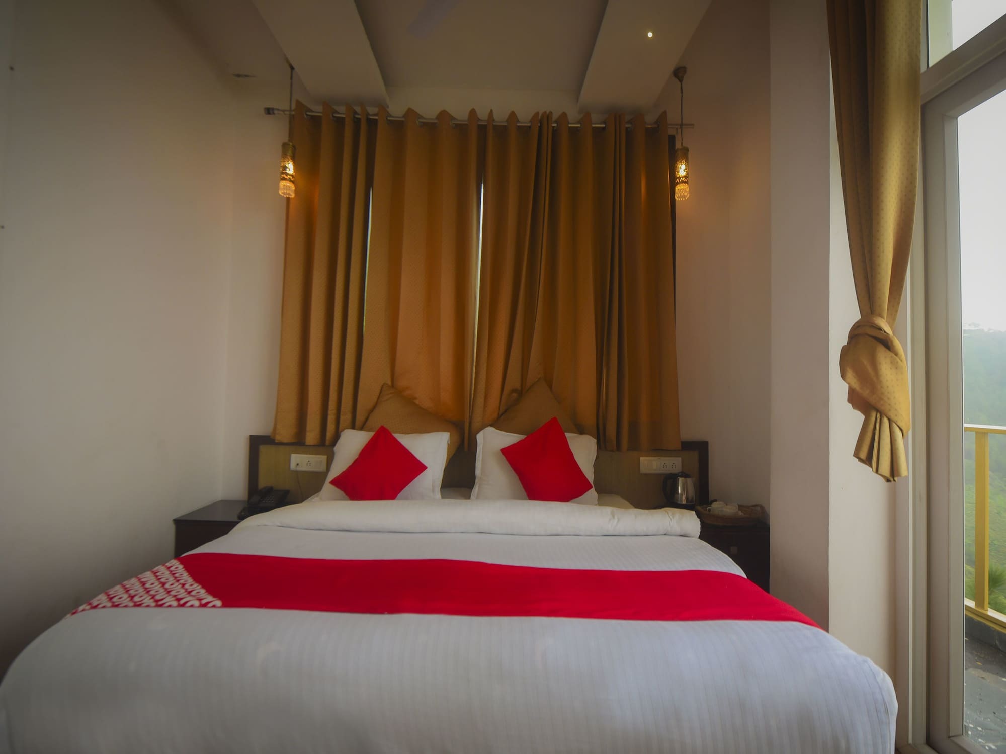 Oyo 16870 Atithi Hotel