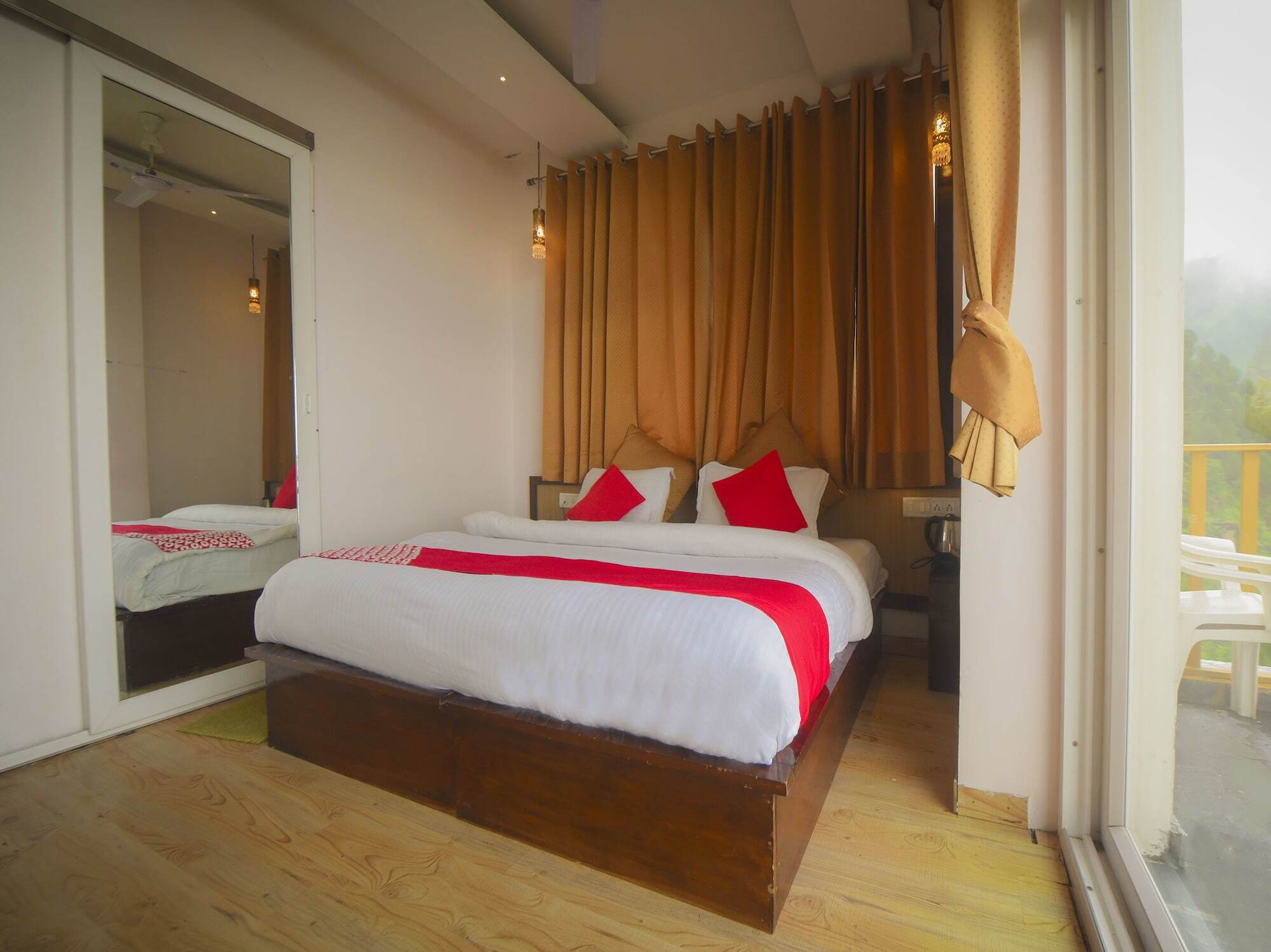 Oyo 16870 Atithi Hotel 3*