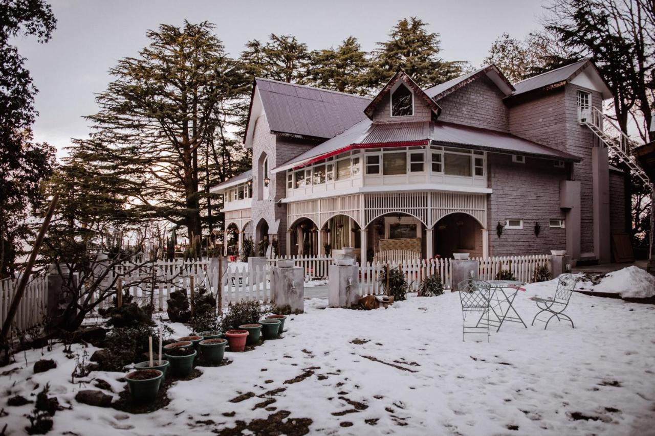 Elgin Hall