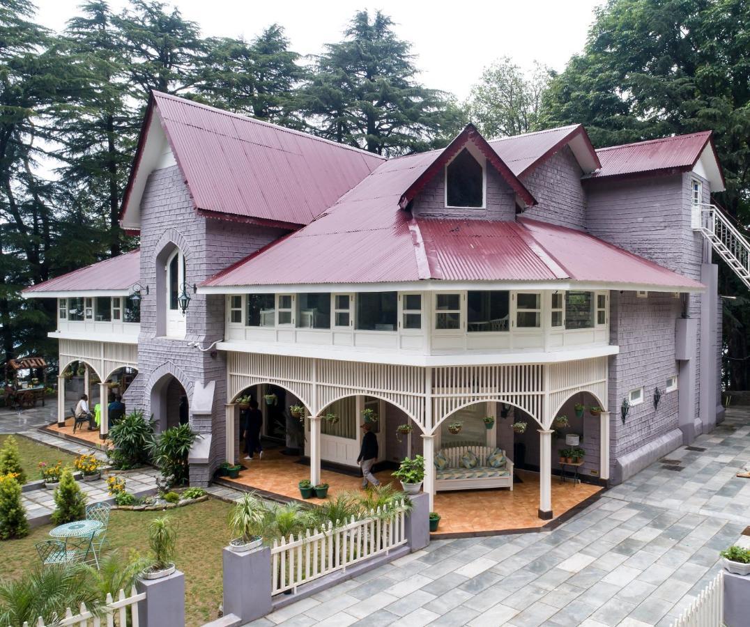 Elgin Hall 5*